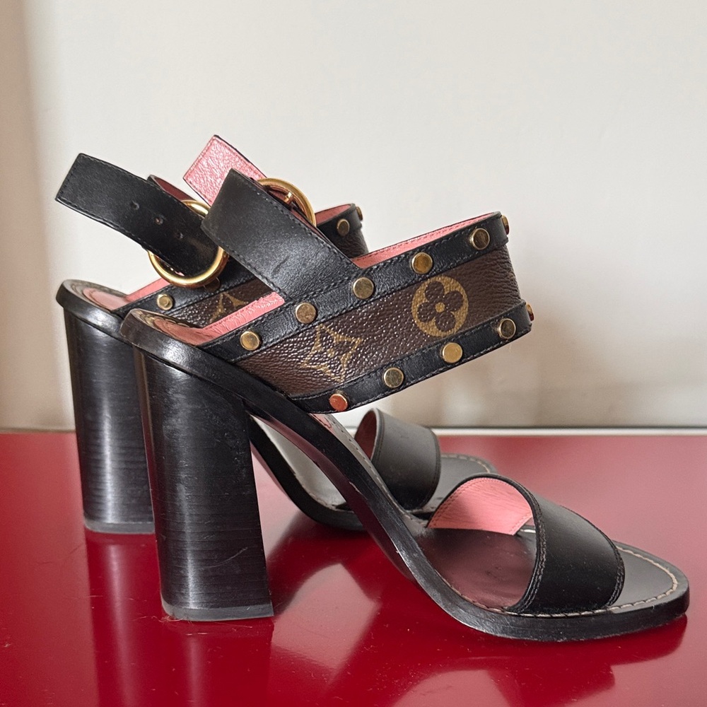 Louis Vuitton Black and Brown Heels - Picture 3 of 4